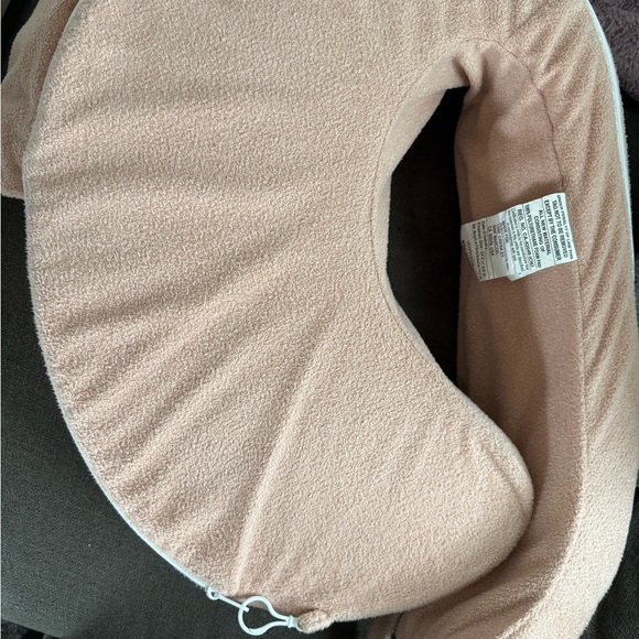 Soft Rose Nursing Pillow - My Brest Friend - Picture 2 of 4